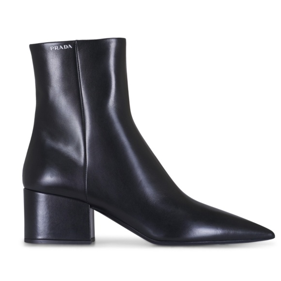 PRADA Stivali Black Leather Pointed Toe Ankle Boot, 55mm - Picture 1 of 9